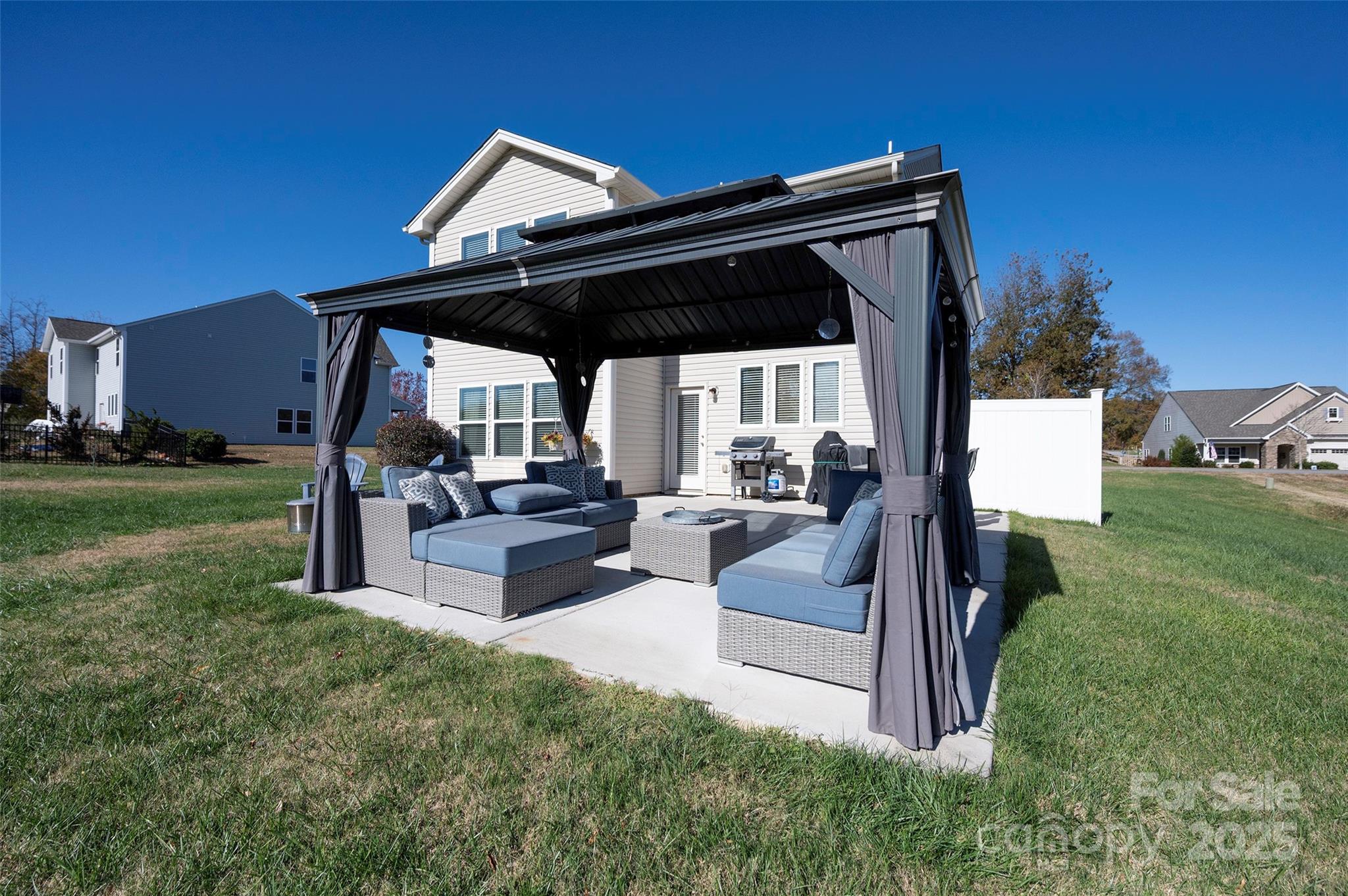 112 Scotch Moss Drive Advance NC 27006