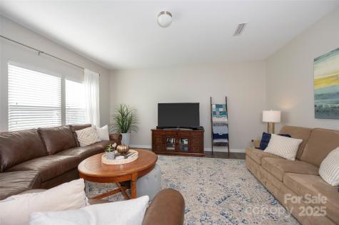 112 Scotch Moss Drive Advance NC 27006