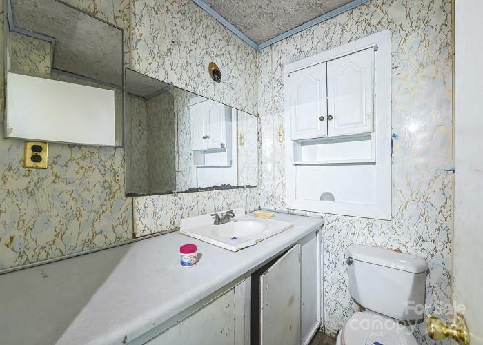 519 S Mulberry Street Cherryville NC 28021