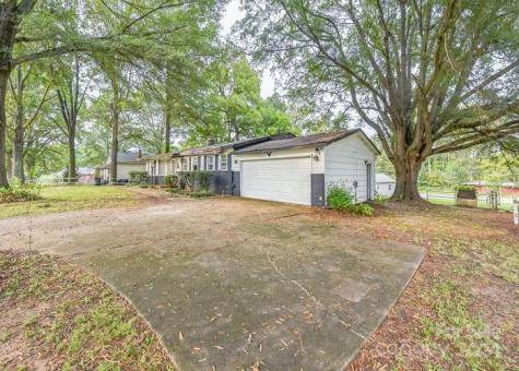 519 S Mulberry Street Cherryville NC 28021