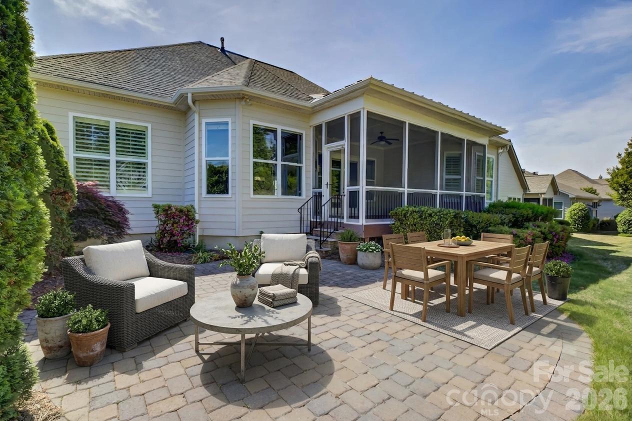 14924 High Bluff Court Charlotte NC 28278