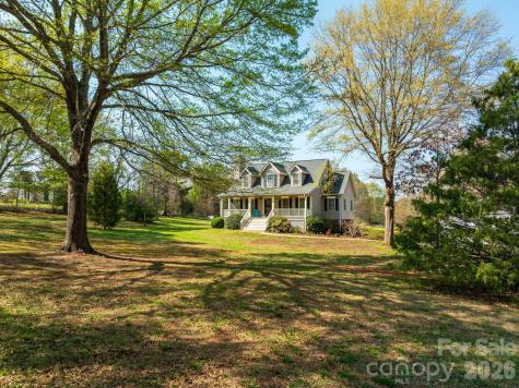 1570 Roddy Road Campobello SC 29322