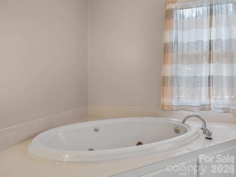 1570 Roddy Road Campobello SC 29322