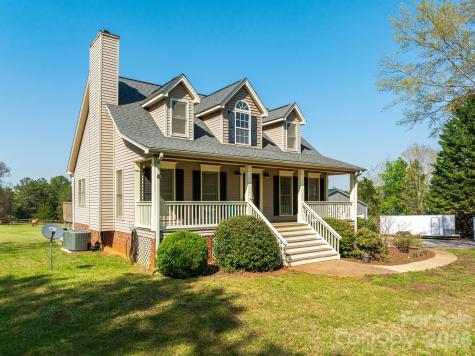 1570 Roddy Road Campobello SC 29322