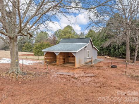 1570 Roddy Road Campobello SC 29322