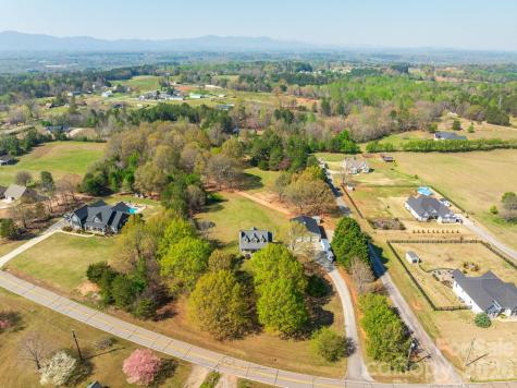 1570 Roddy Road Campobello SC 29322