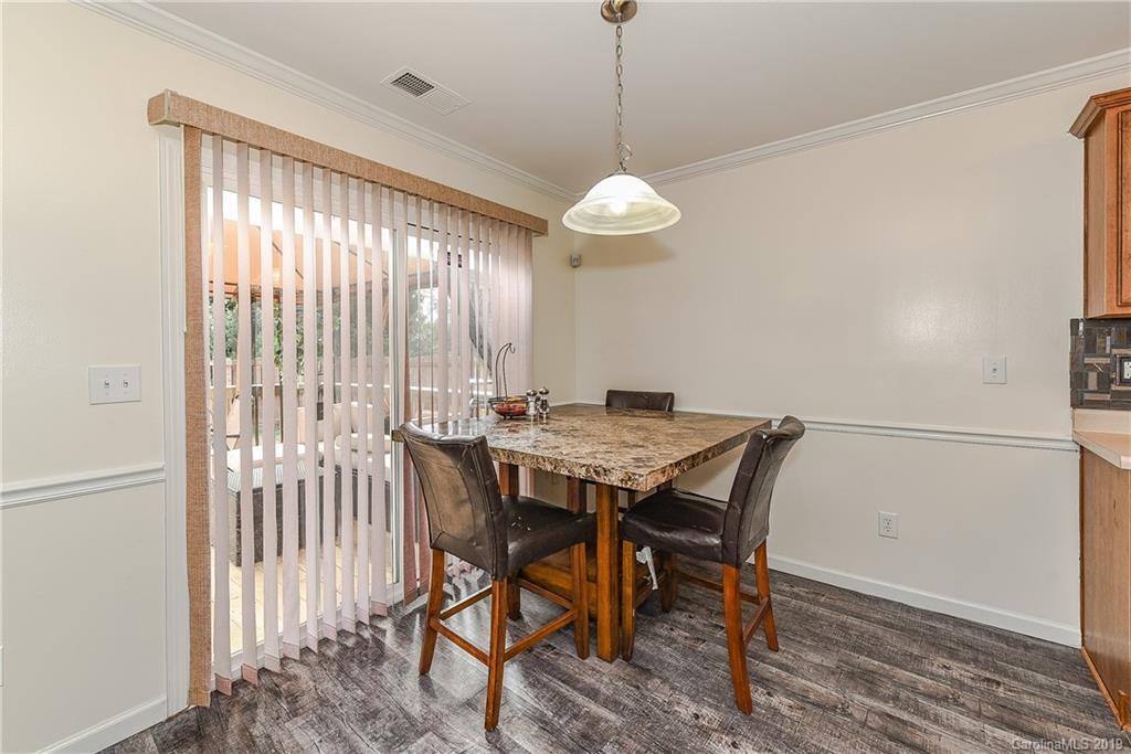 5524 Wyalong Drive Charlotte NC 28227