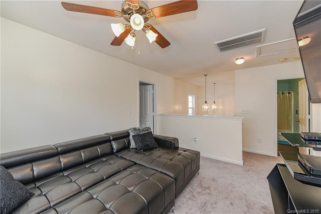 5524 Wyalong Drive Charlotte NC 28227