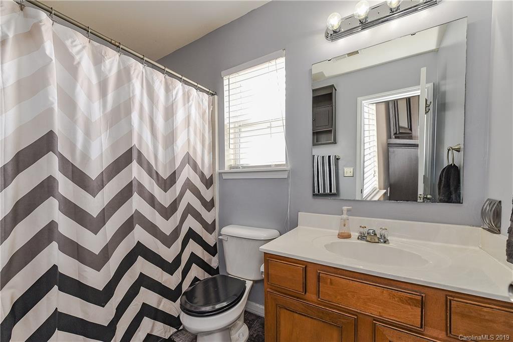 5524 Wyalong Drive Charlotte NC 28227