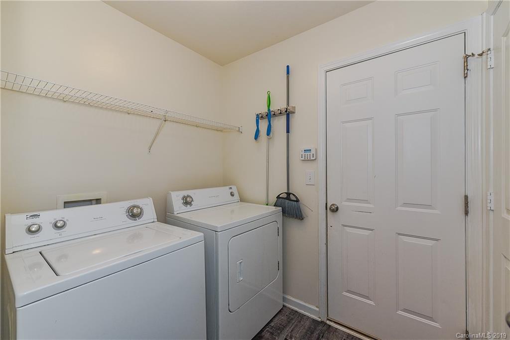 5524 Wyalong Drive Charlotte NC 28227