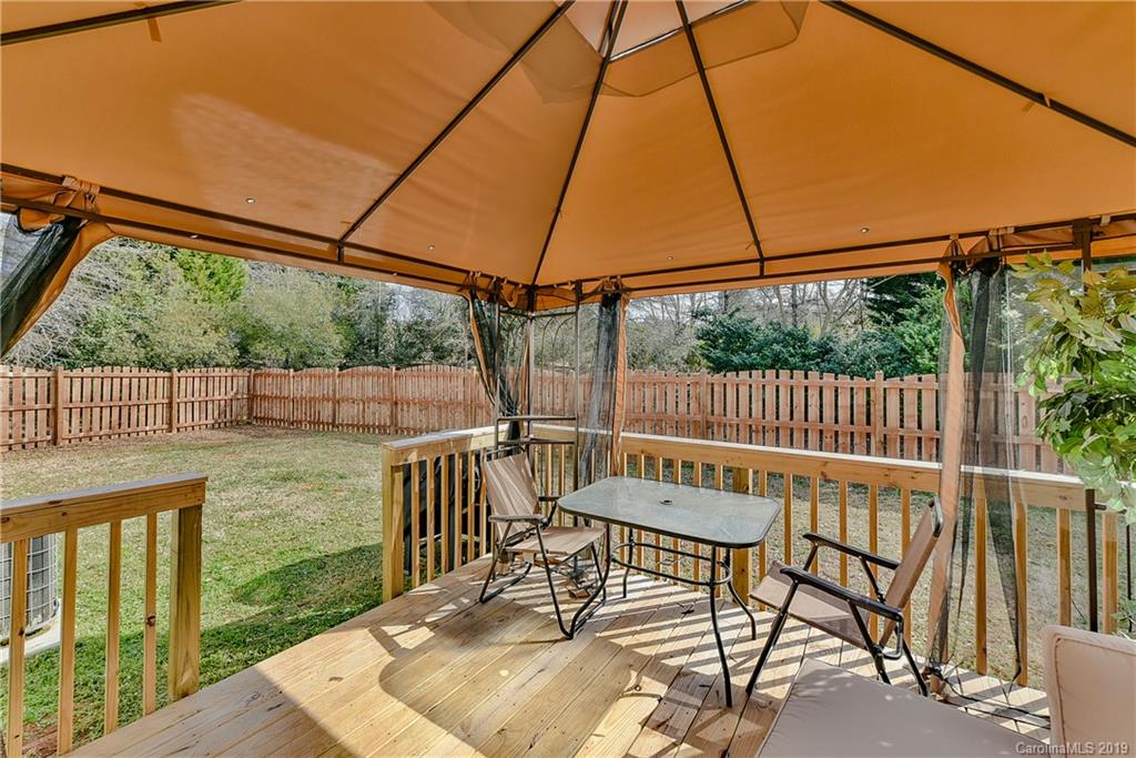 5524 Wyalong Drive Charlotte NC 28227
