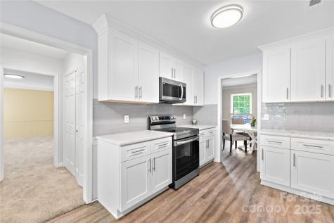 7528 Red Oak Lane Charlotte NC 28226