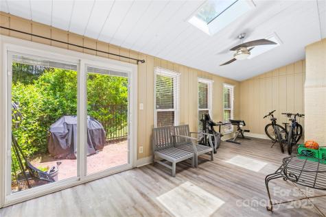 7528 Red Oak Lane Charlotte NC 28226