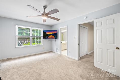 7528 Red Oak Lane Charlotte NC 28226