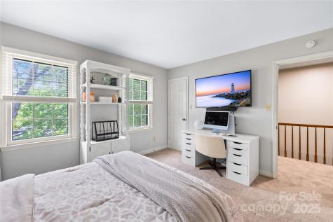 7528 Red Oak Lane Charlotte NC 28226