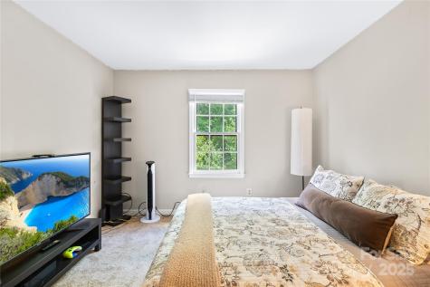 7528 Red Oak Lane Charlotte NC 28226