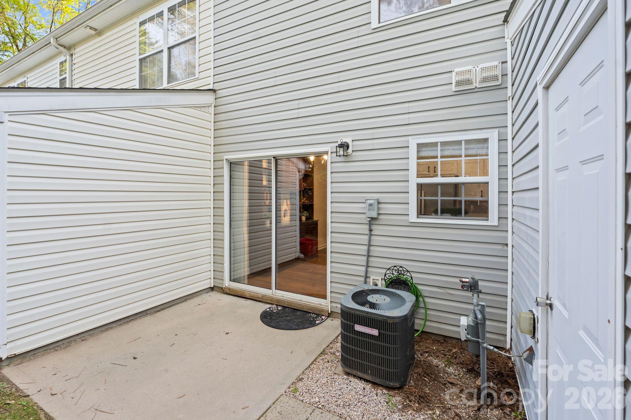 12318 Hennigan Place Lane Charlotte NC 28214