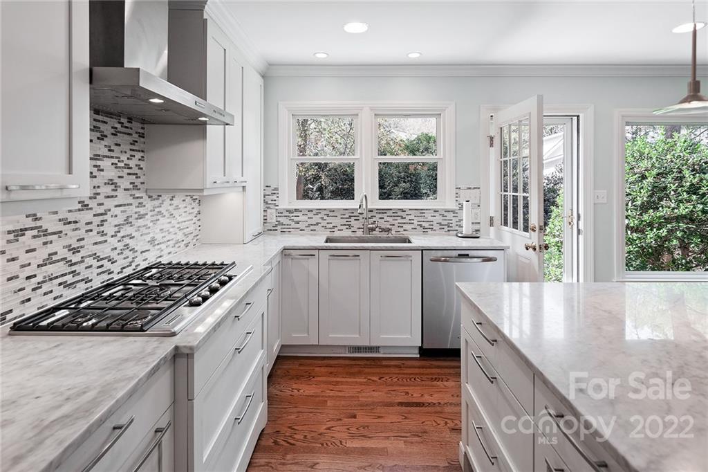 3410 Foxridge Road Charlotte NC 28226