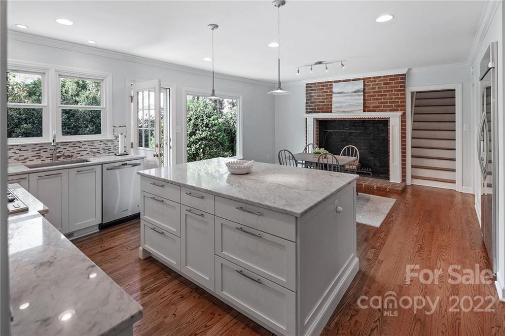3410 Foxridge Road Charlotte NC 28226