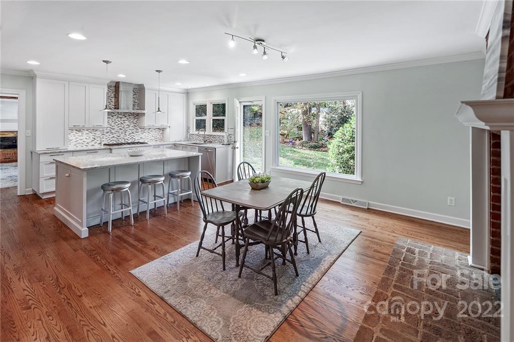3410 Foxridge Road Charlotte NC 28226
