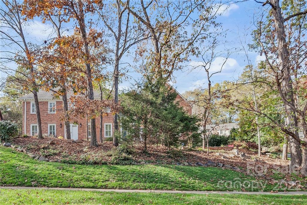 3410 Foxridge Road Charlotte NC 28226