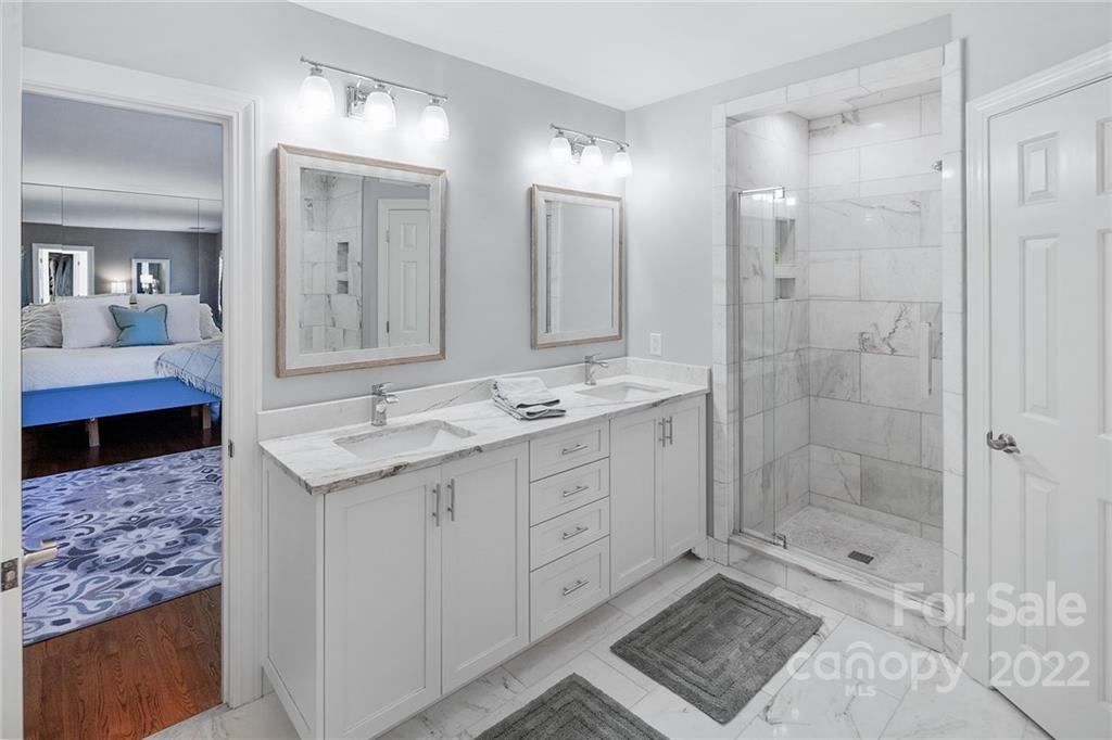 3410 Foxridge Road Charlotte NC 28226