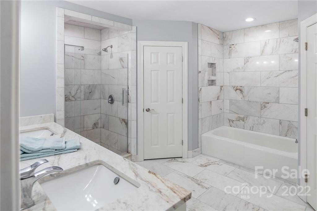 3410 Foxridge Road Charlotte NC 28226