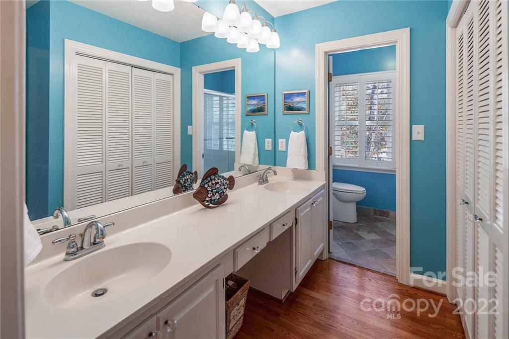 3410 Foxridge Road Charlotte NC 28226