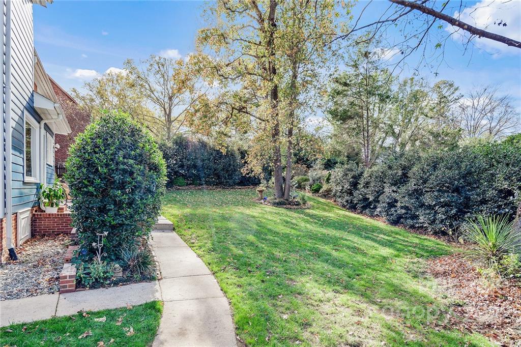 3410 Foxridge Road Charlotte NC 28226