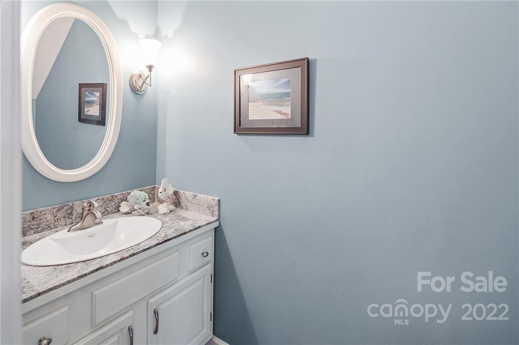 3410 Foxridge Road Charlotte NC 28226