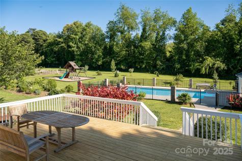 55 Foster Estate Drive Asheville NC 28806