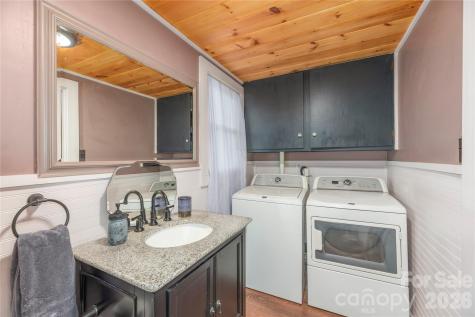 14 Murray Lane Asheville NC 28806