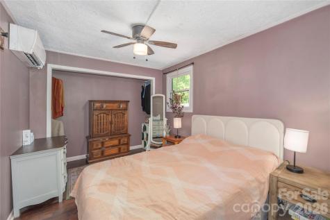 14 Murray Lane Asheville NC 28806