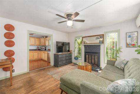 14 Murray Lane Asheville NC 28806