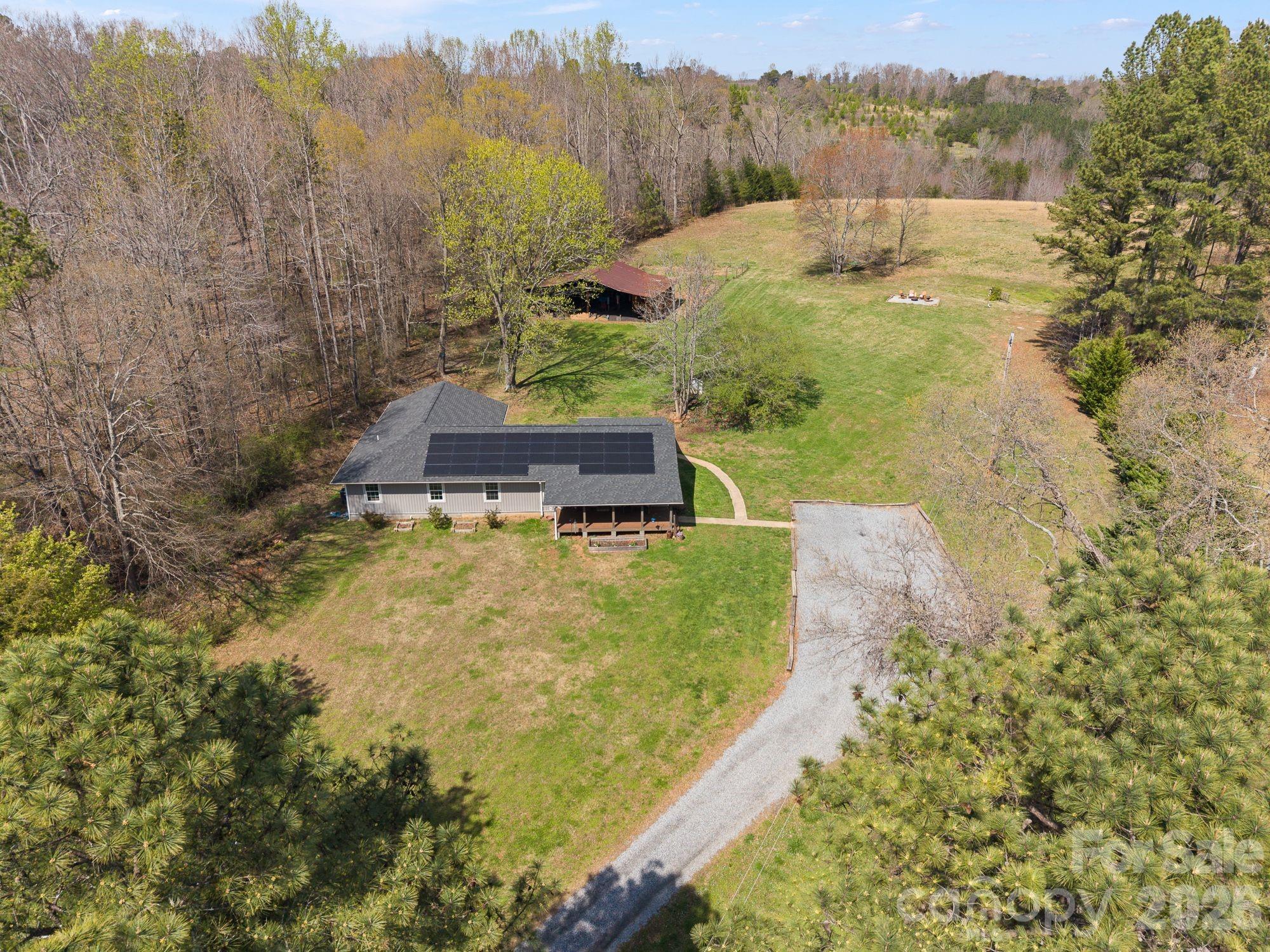 527 Floyd Blackwell Road Tryon NC 28782