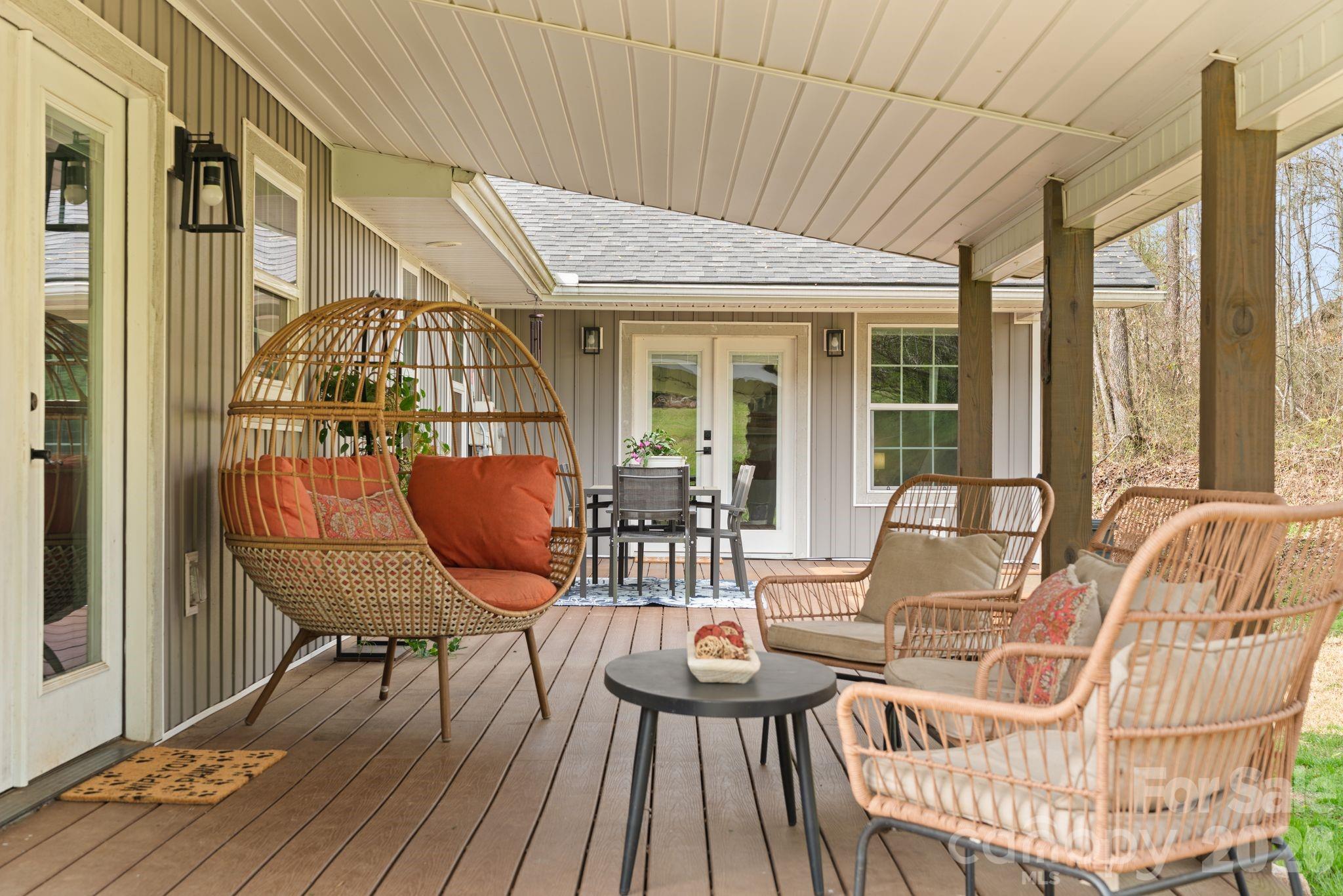 527 Floyd Blackwell Road Tryon NC 28782