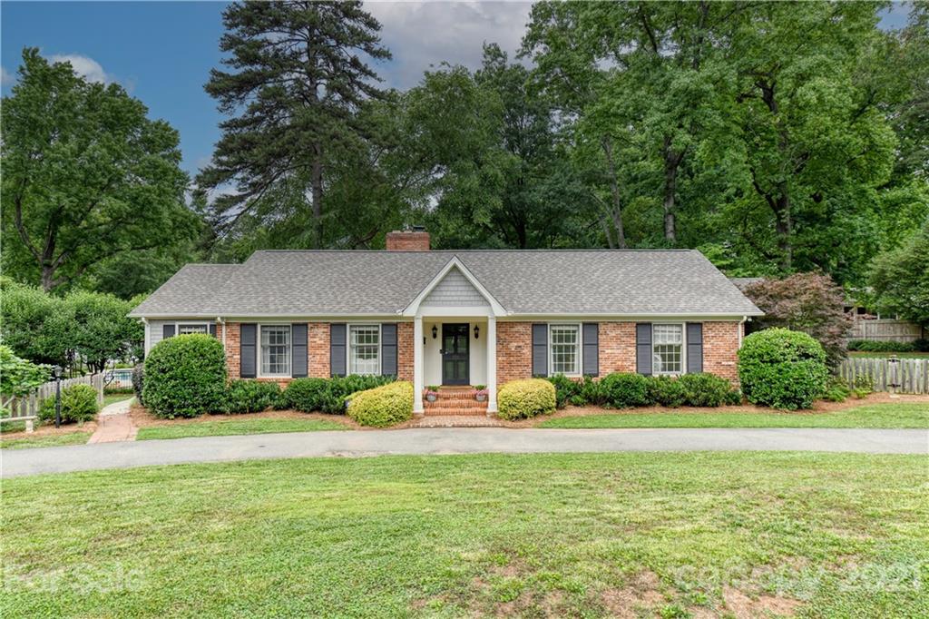 321 N Canterbury Road Charlotte NC 28211