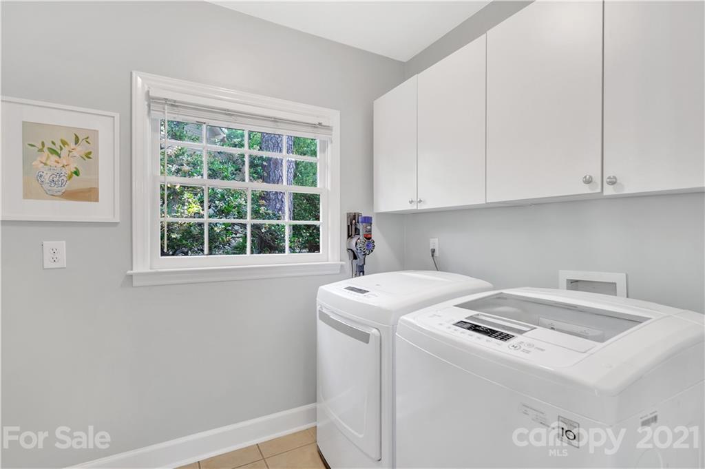 321 N Canterbury Road Charlotte NC 28211