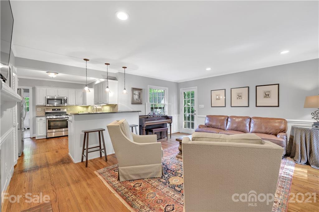 321 N Canterbury Road Charlotte NC 28211