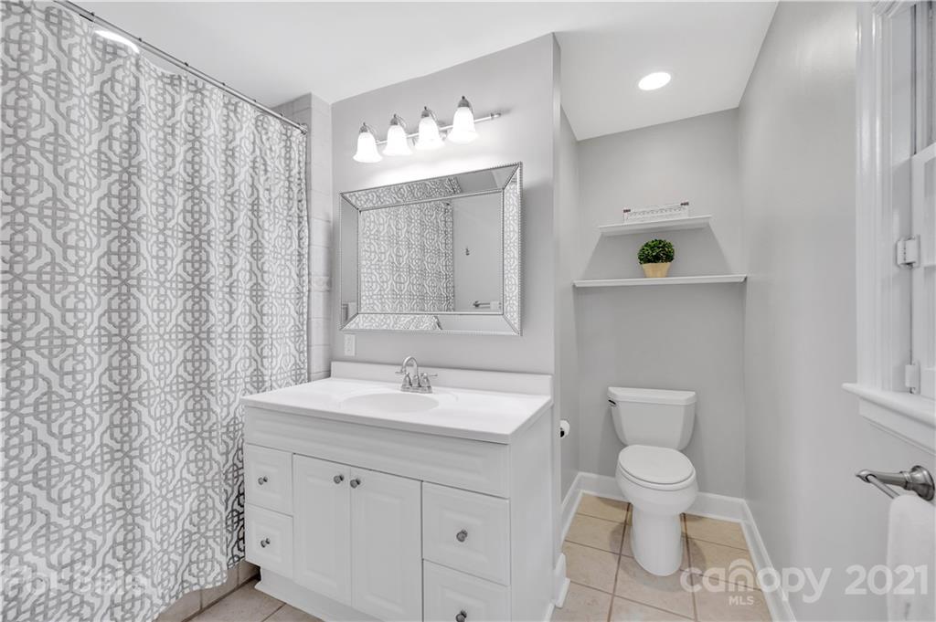 321 N Canterbury Road Charlotte NC 28211