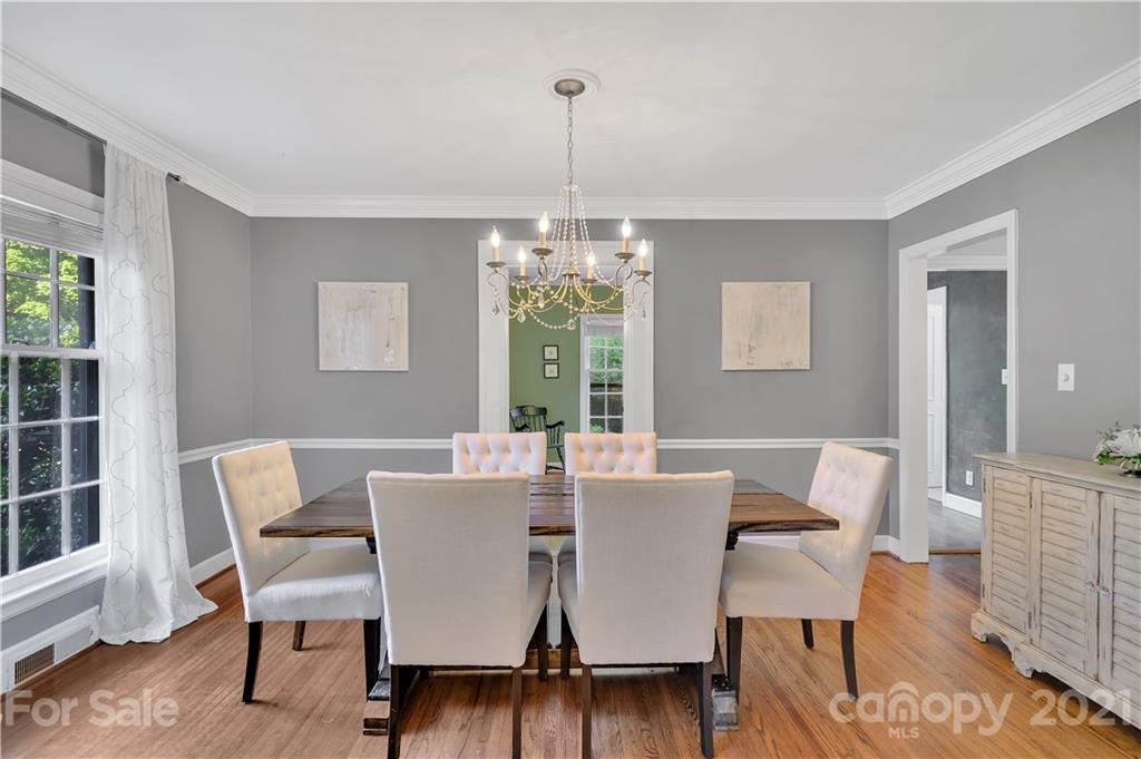 321 N Canterbury Road Charlotte NC 28211
