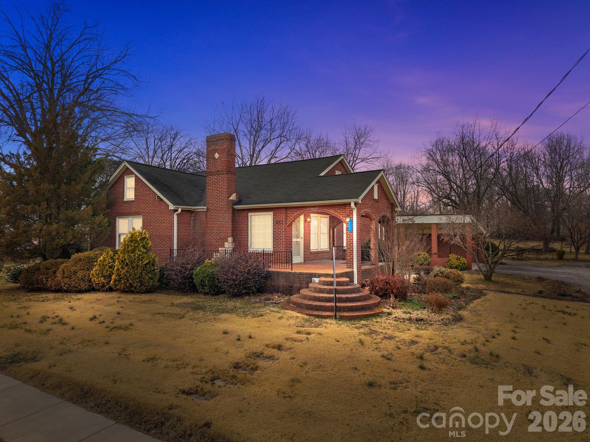 911 N Long Es Street Salisbury NC 28144