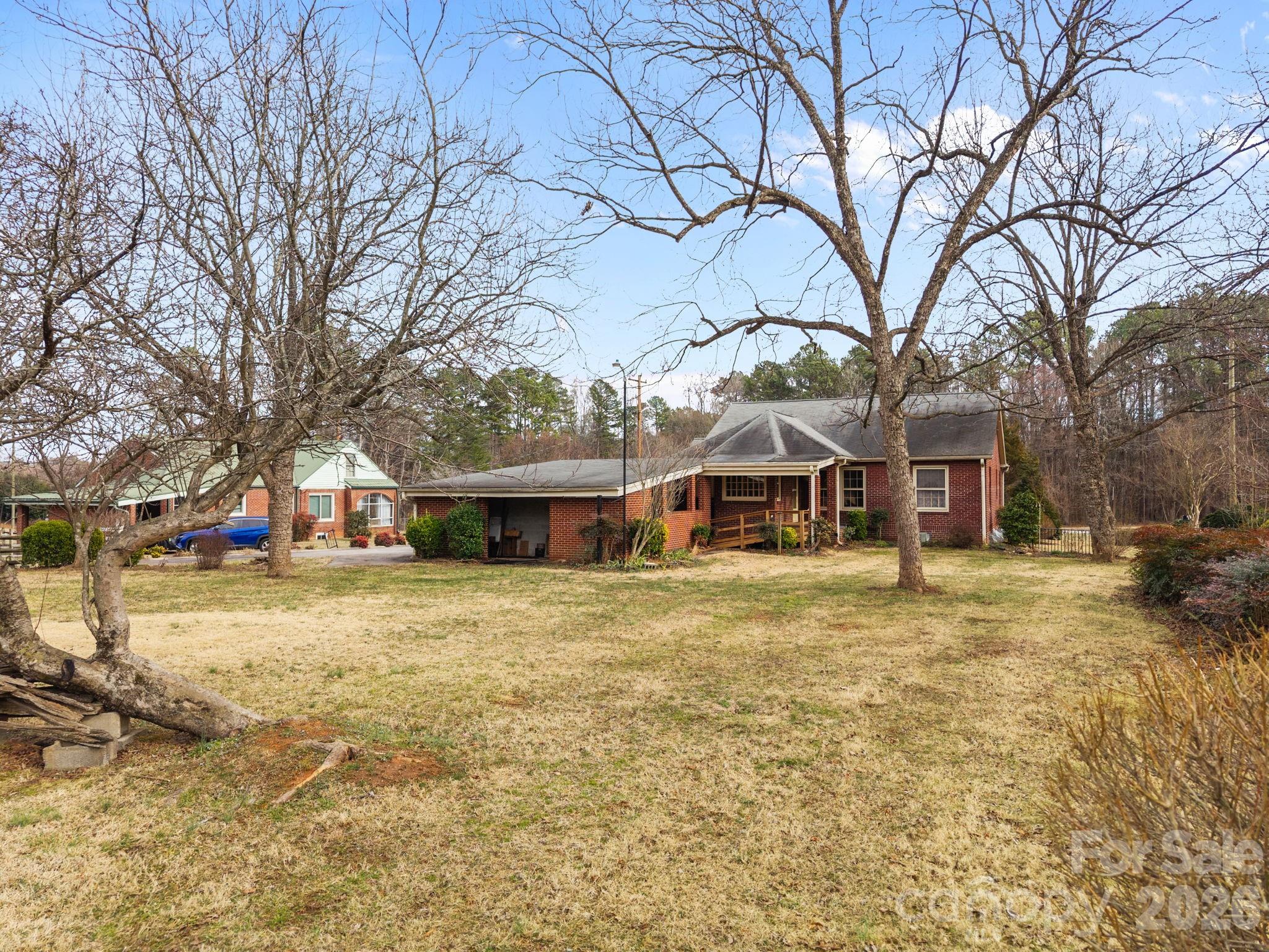 911 N Long Es Street Salisbury NC 28144