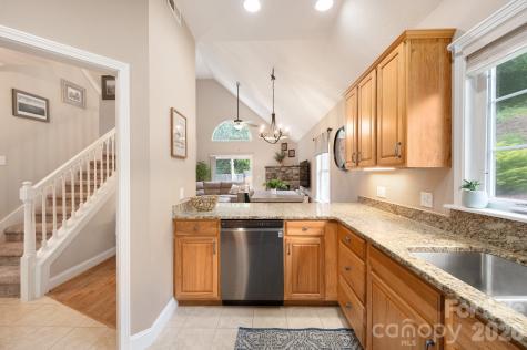 44 Viera Drive Swannanoa NC 28778