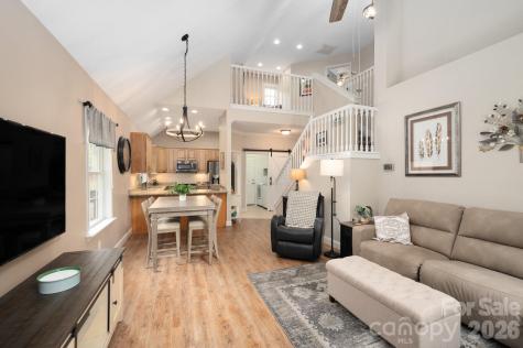 44 Viera Drive Swannanoa NC 28778