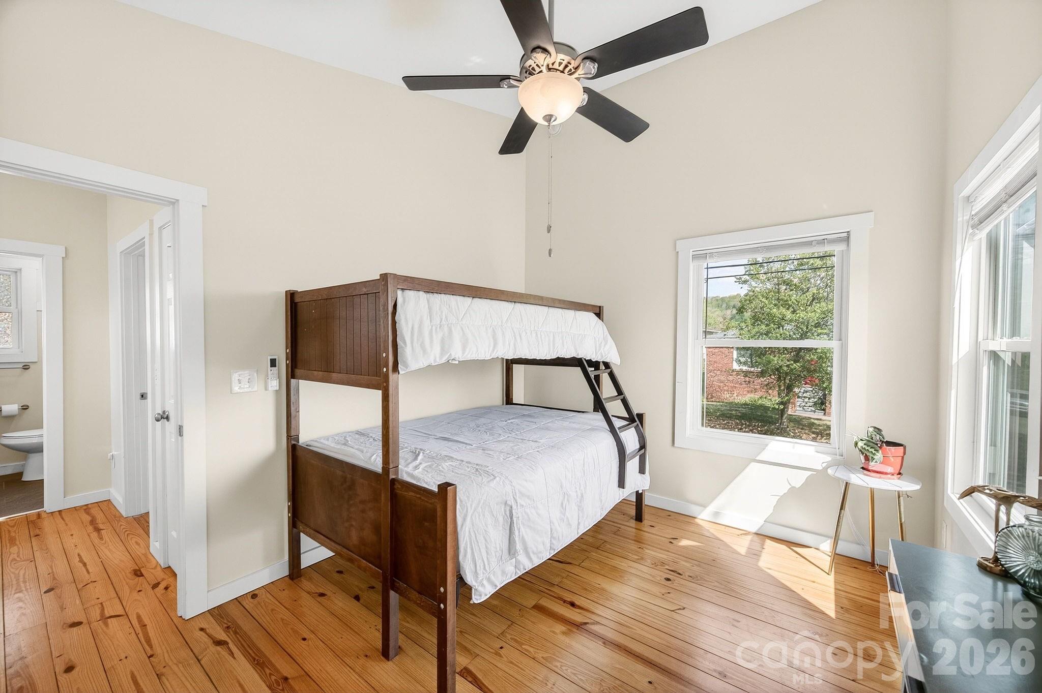 47 Mulberry Street Asheville NC 28804
