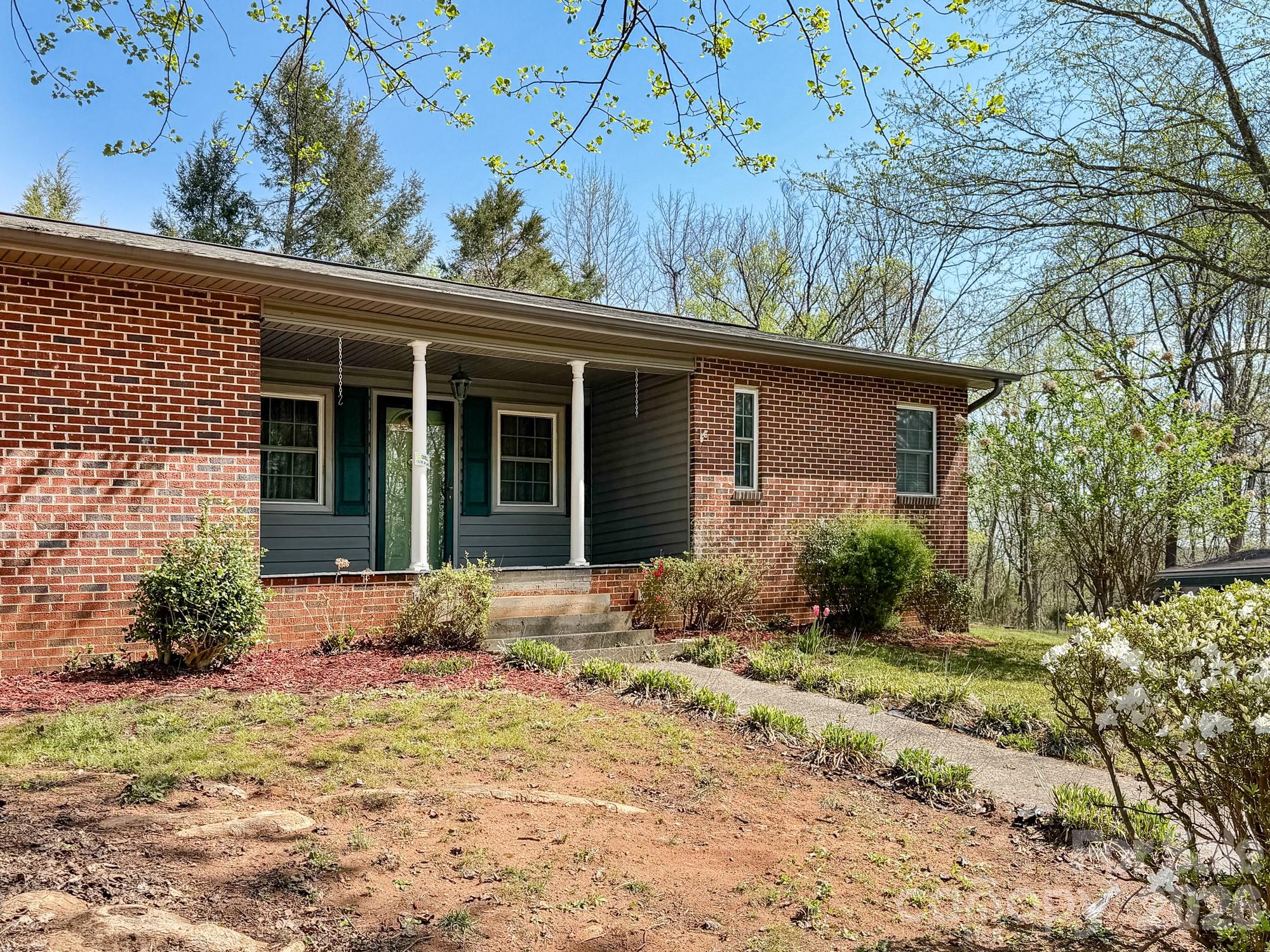 1401 E Union Street Morganton NC 28655