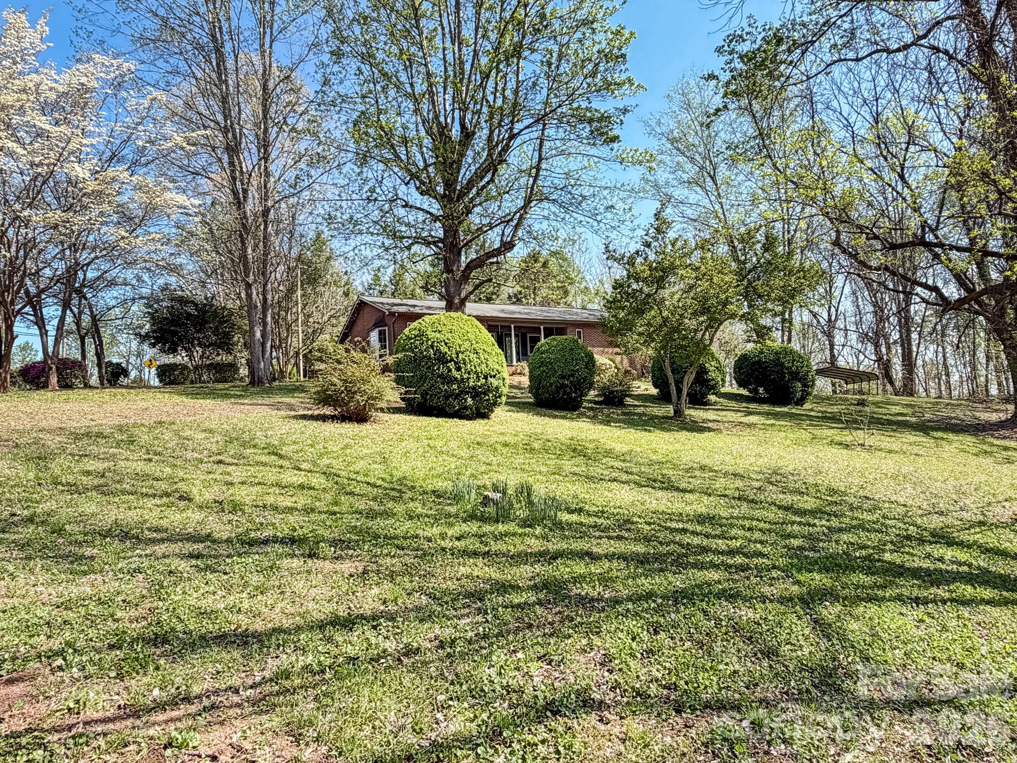 1401 E Union Street Morganton NC 28655