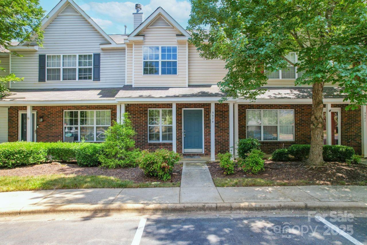 5979 Cougar Lane Charlotte NC 28269