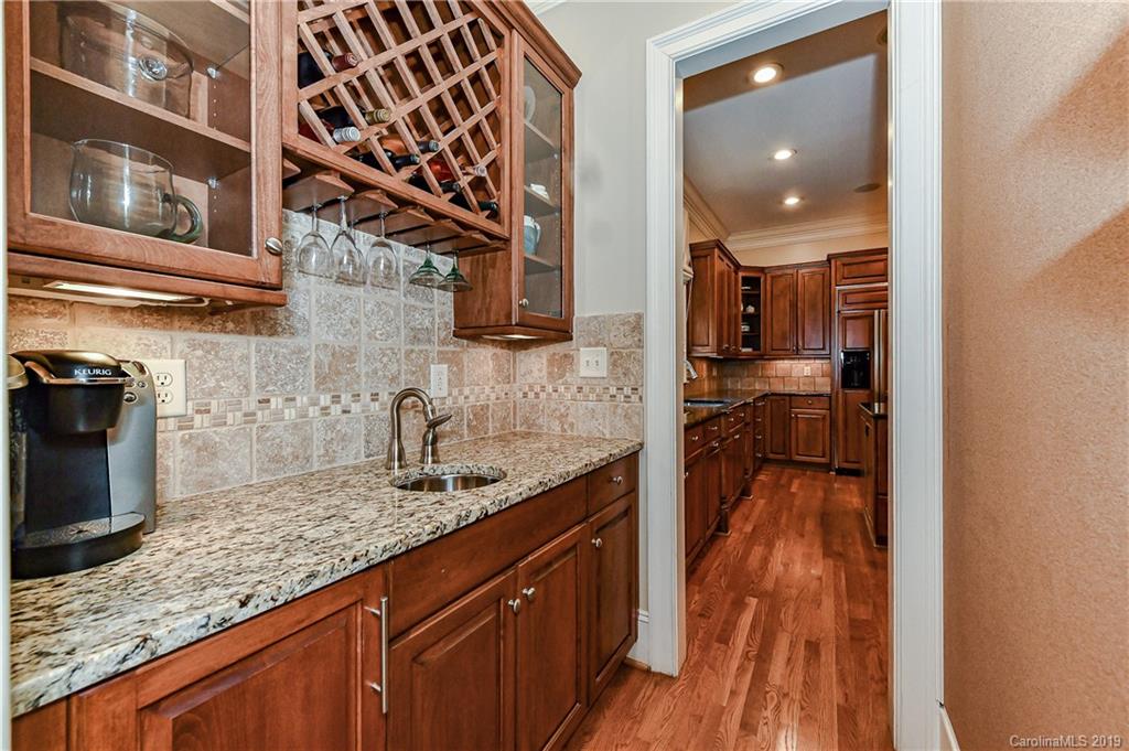 1636 Sterling Road Charlotte NC 28209